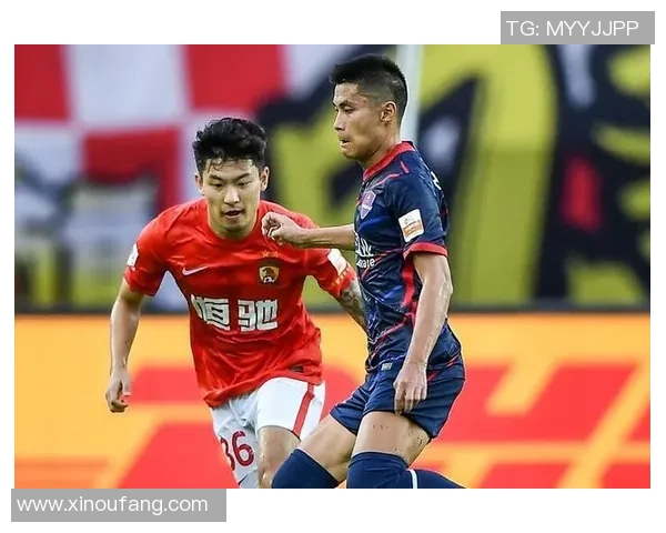 广州篮球队与重庆篮球队赛后复盘分析意识碰撞与战术执行的深度探讨 广州篮球队与重庆篮球队赛后复盘分析意识碰撞与战术执行的深度探讨